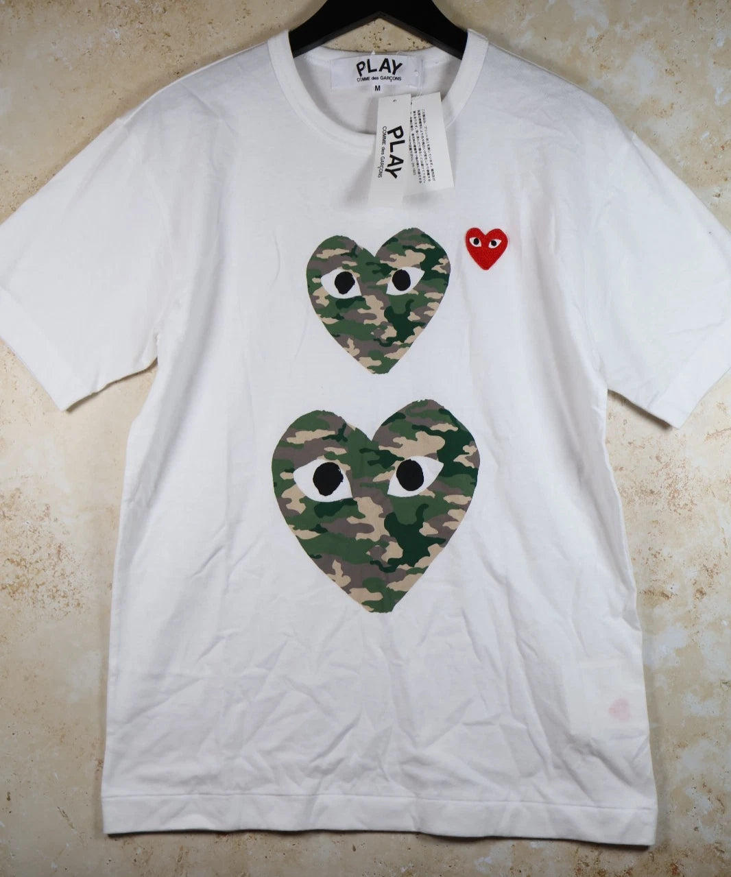 COMME des GARÇONS Unisex Play Camo Hearts T-Shirt (White, Medium)