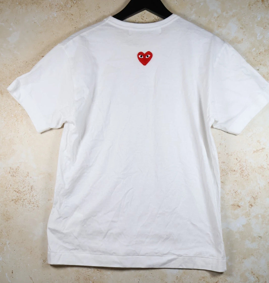 COMME des GARÇONS Play Unisex Heart T-shirt (White, Small)