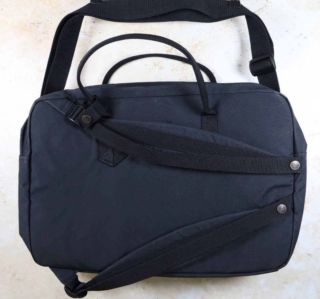 Fjallraven Unisex Kanken Weekender Bag (Black, 30L)