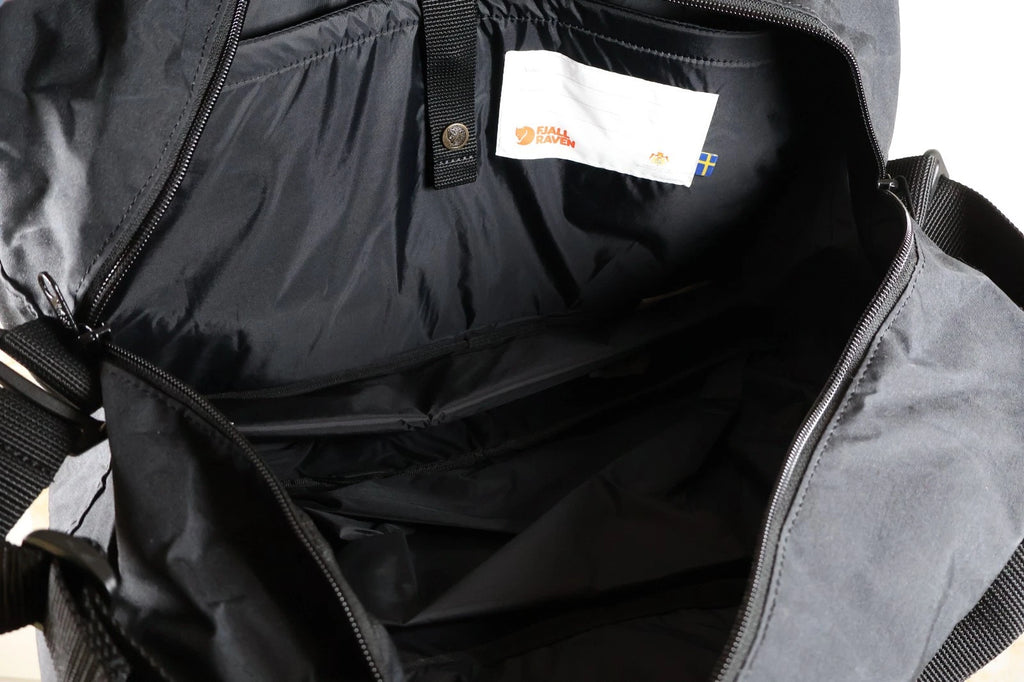 Fjallraven Unisex Kanken Weekender Bag (Black, 30L)
